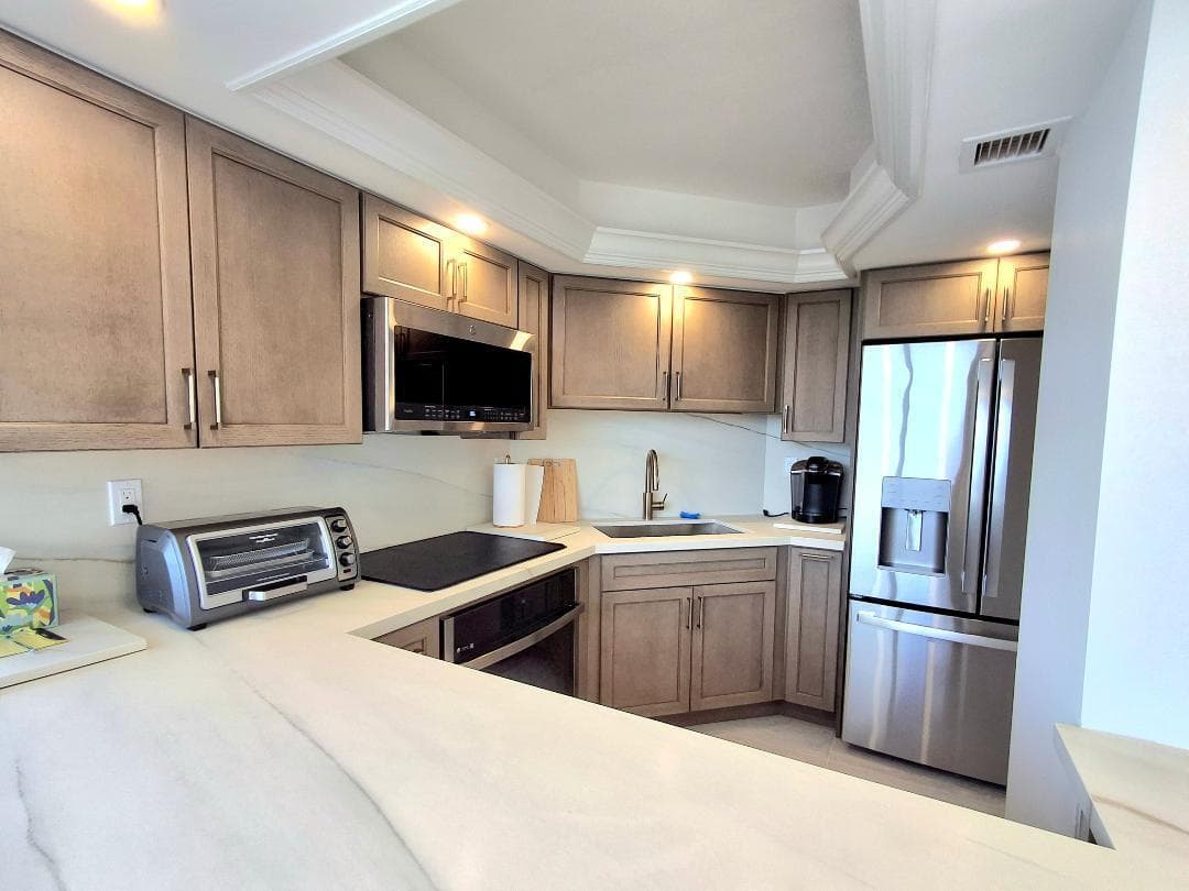 Claridge kitchen 2