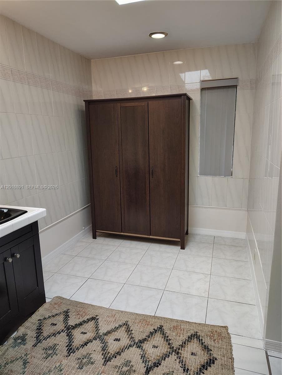 1100 SW 88th Ave #A photo 26