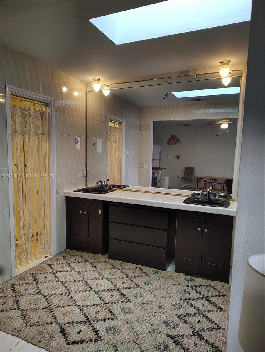 1100 SW 88th Ave #A photo 22