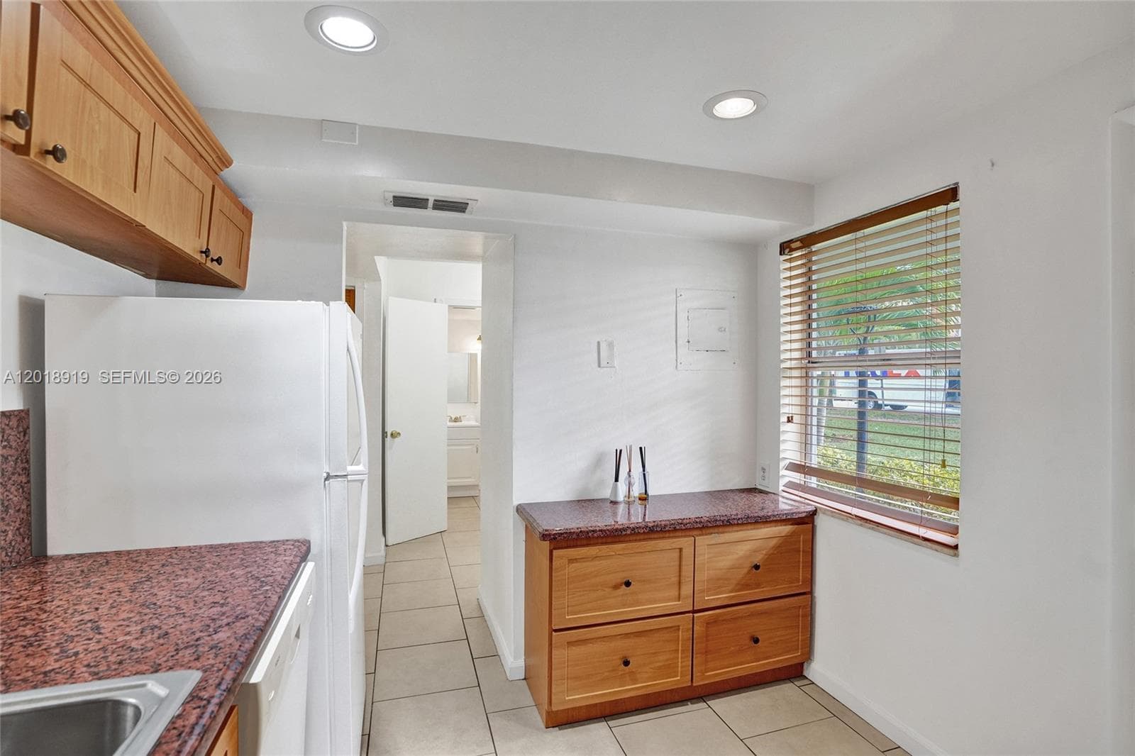ROLLING GREEN CONDO B · #B112 in Miami - Photo 5
