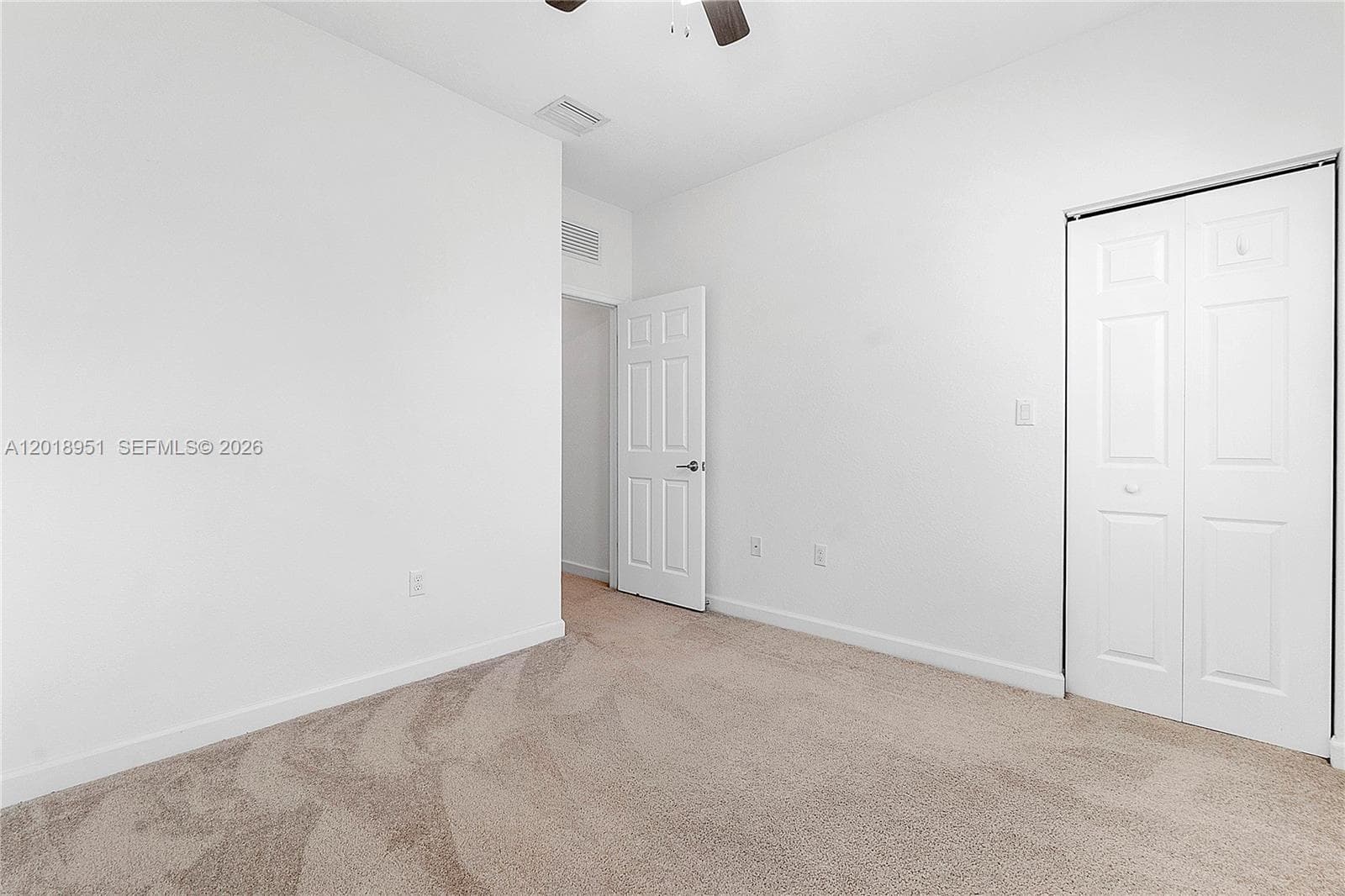 1541 SW 28th St #1541 photo 18