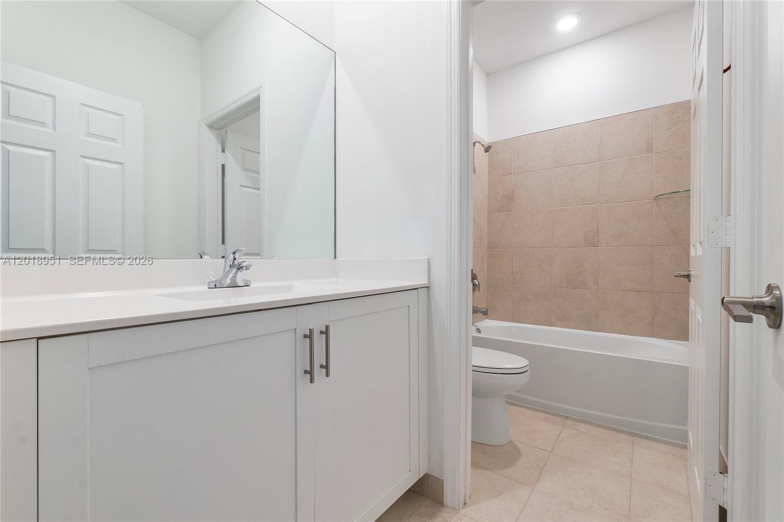 1541 SW 28th St #1541 photo 19