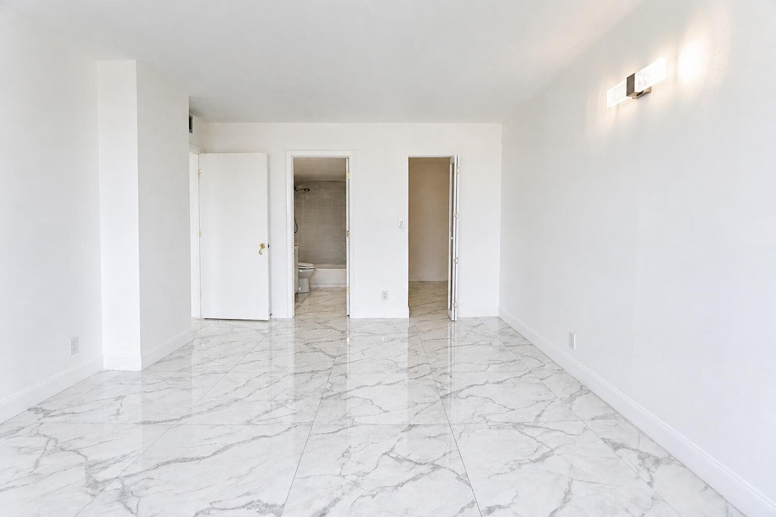 101 Briney Ave #401 24