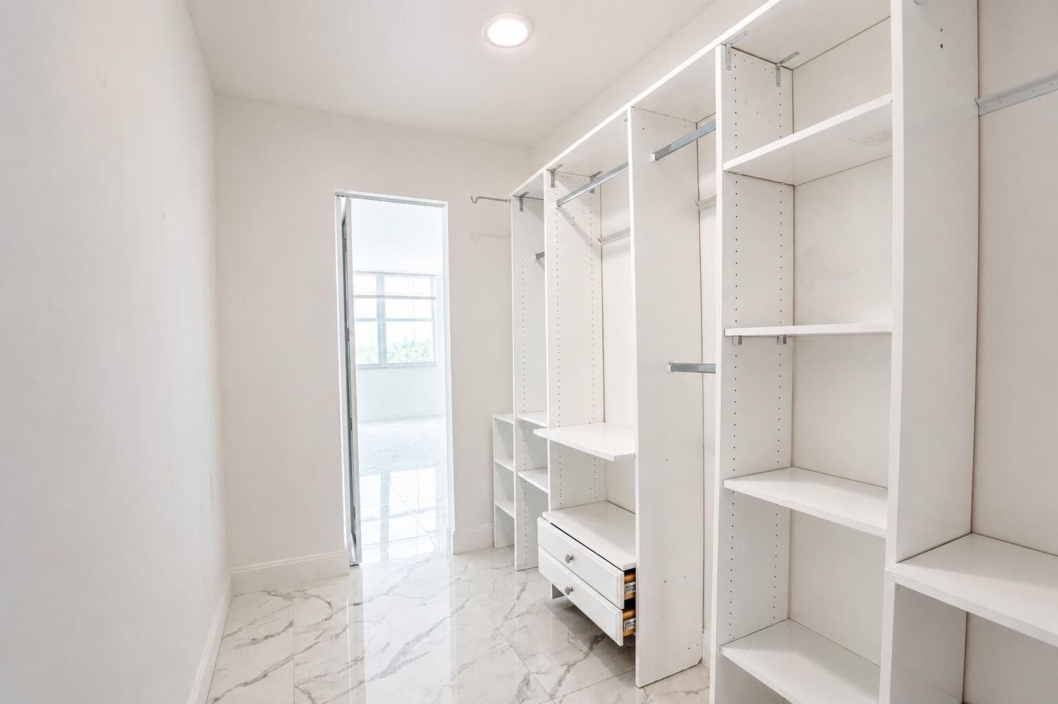 101 Briney Ave #401 22