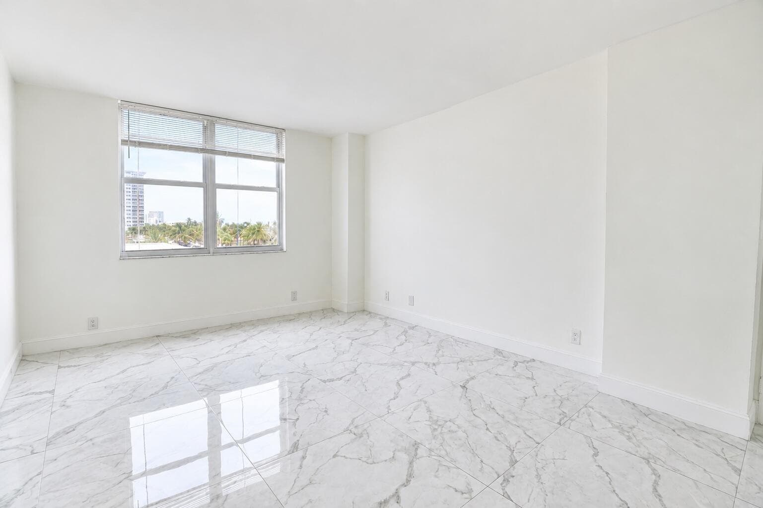 101 Briney Ave #401 19