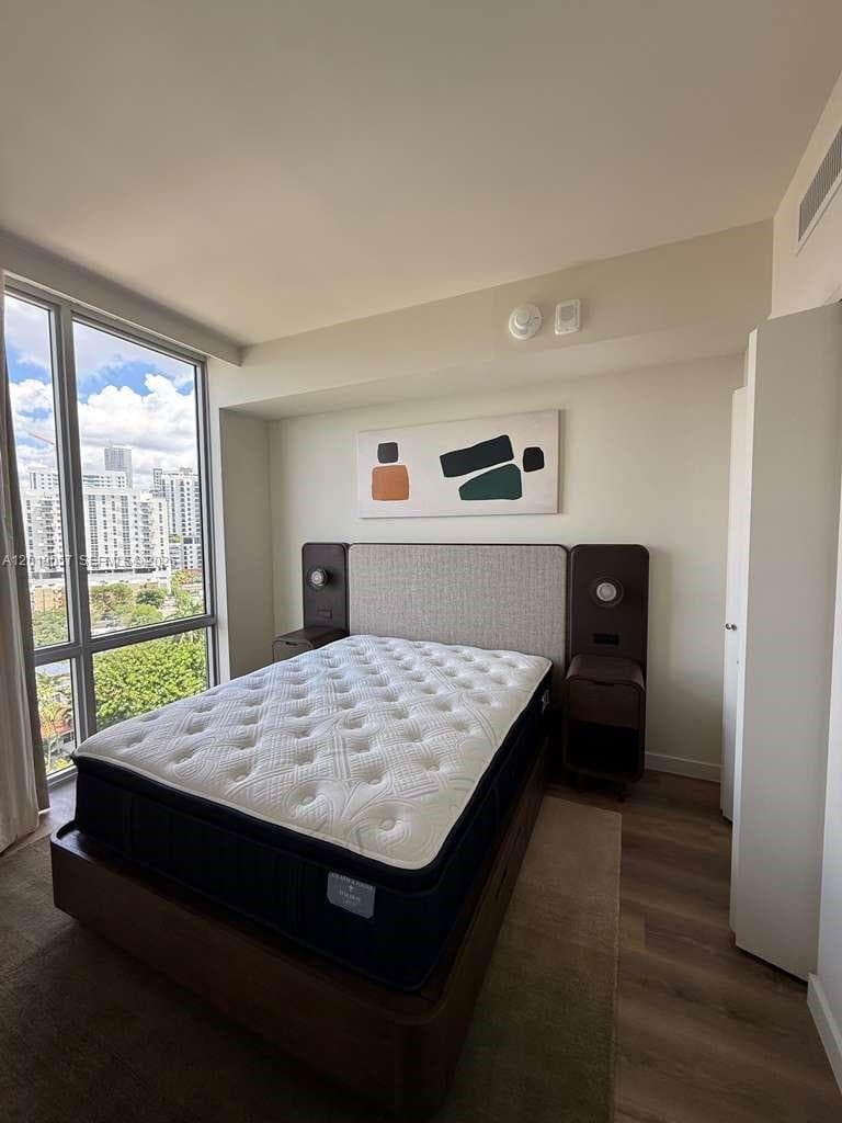 DOMUS FLATS · #911 in Miami - Photo 4