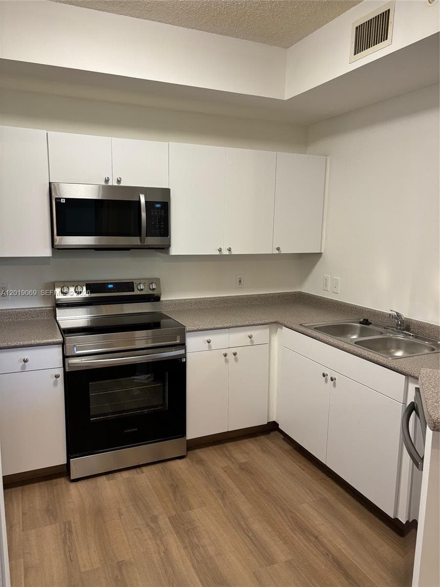 REGENT PARK CONDO · #113B in Hollywood - Photo 10