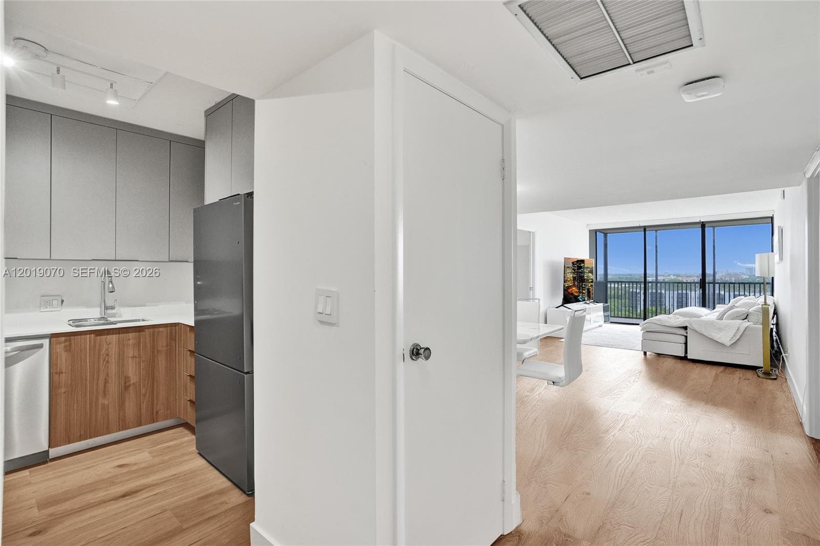 CORONADO CONDO- TOWER III · #1440 in Aventura - Photo 23
