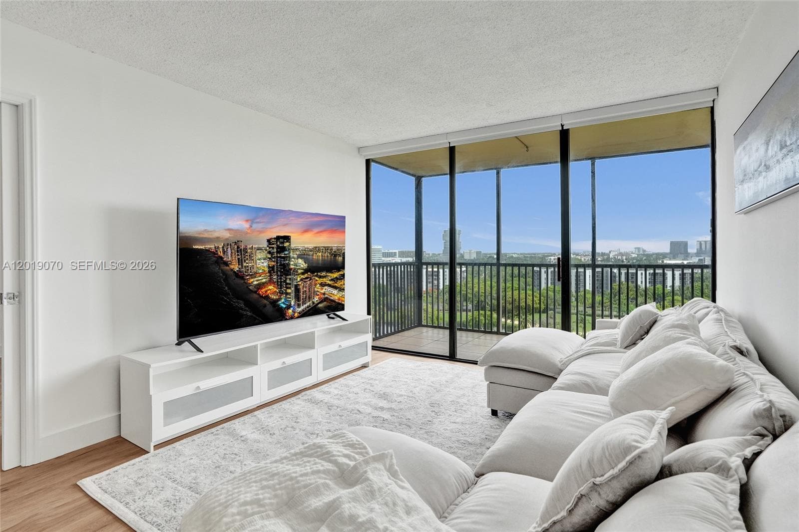 CORONADO CONDO- TOWER III · #1440 in Aventura - Photo 2