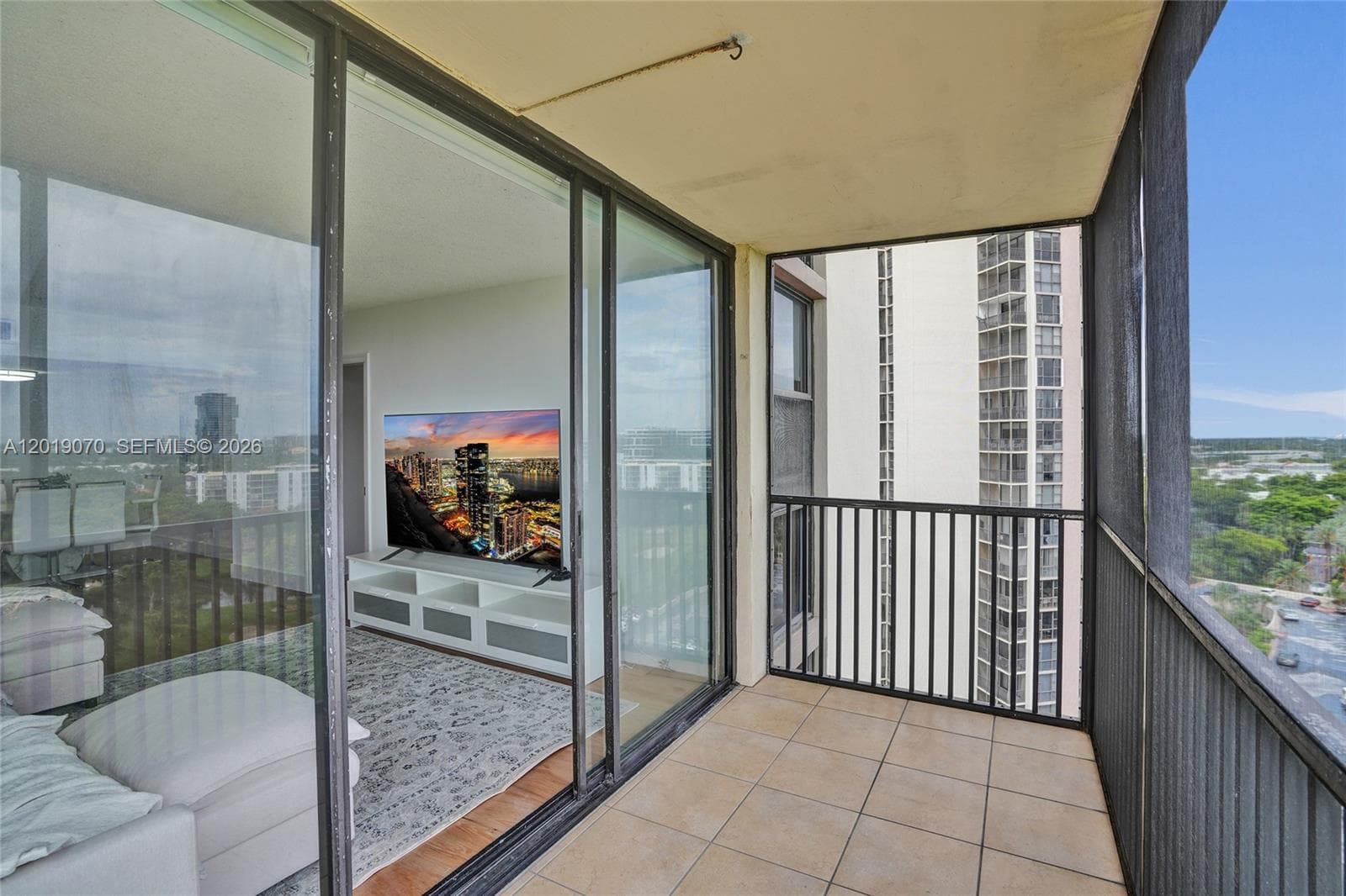 CORONADO CONDO- TOWER III · #1440 in Aventura - Photo 24