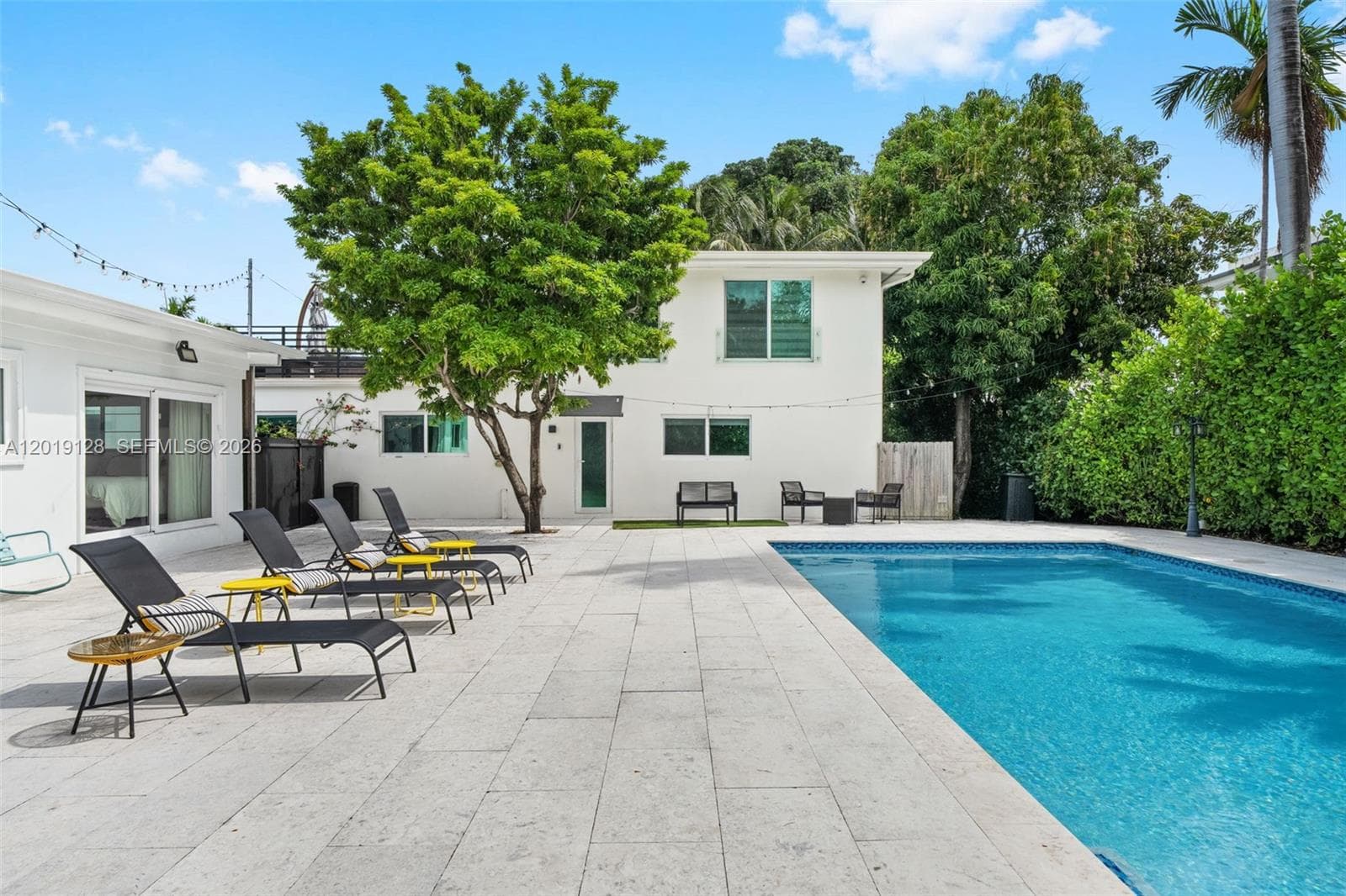 3758 Prairie Ave photo 17
