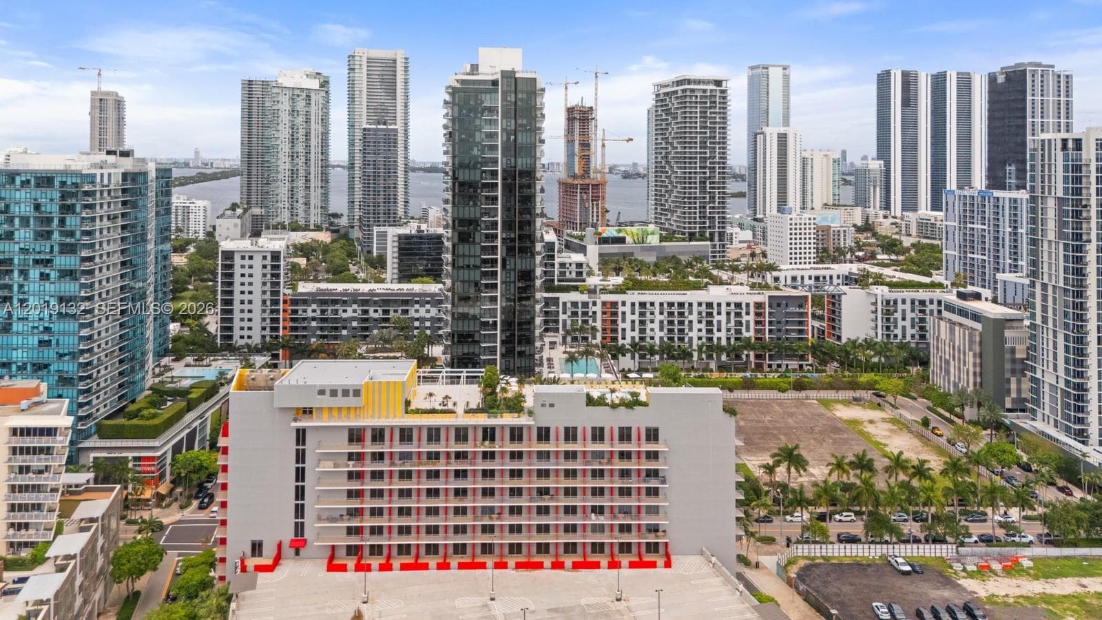 90 Ne 32ND · #1018 in Miami - Photo 32