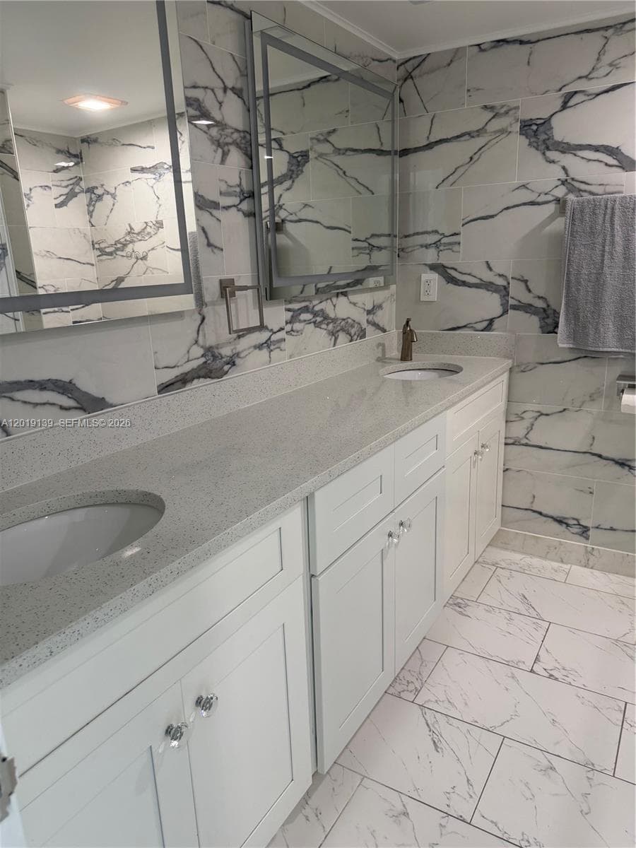 LAKE POINT TOWER CONDOMIN · #313 in Hallandale Beach - Photo 23