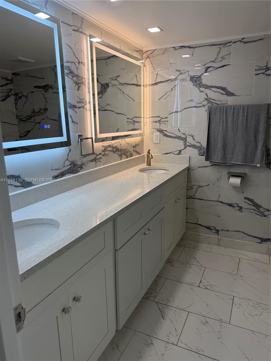 LAKE POINT TOWER CONDOMIN · #313 in Hallandale Beach - Photo 26