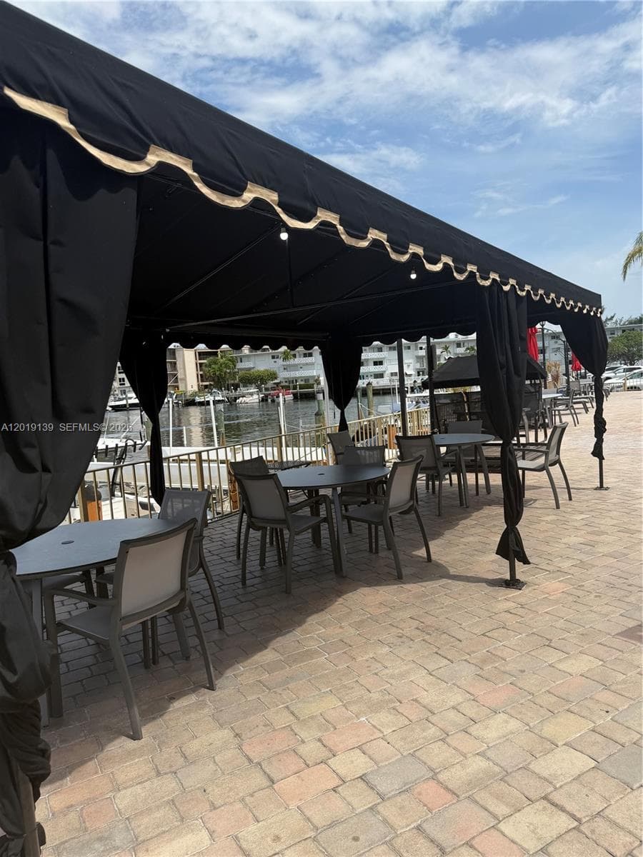 LAKE POINT TOWER CONDOMIN · #313 in Hallandale Beach - Photo 7