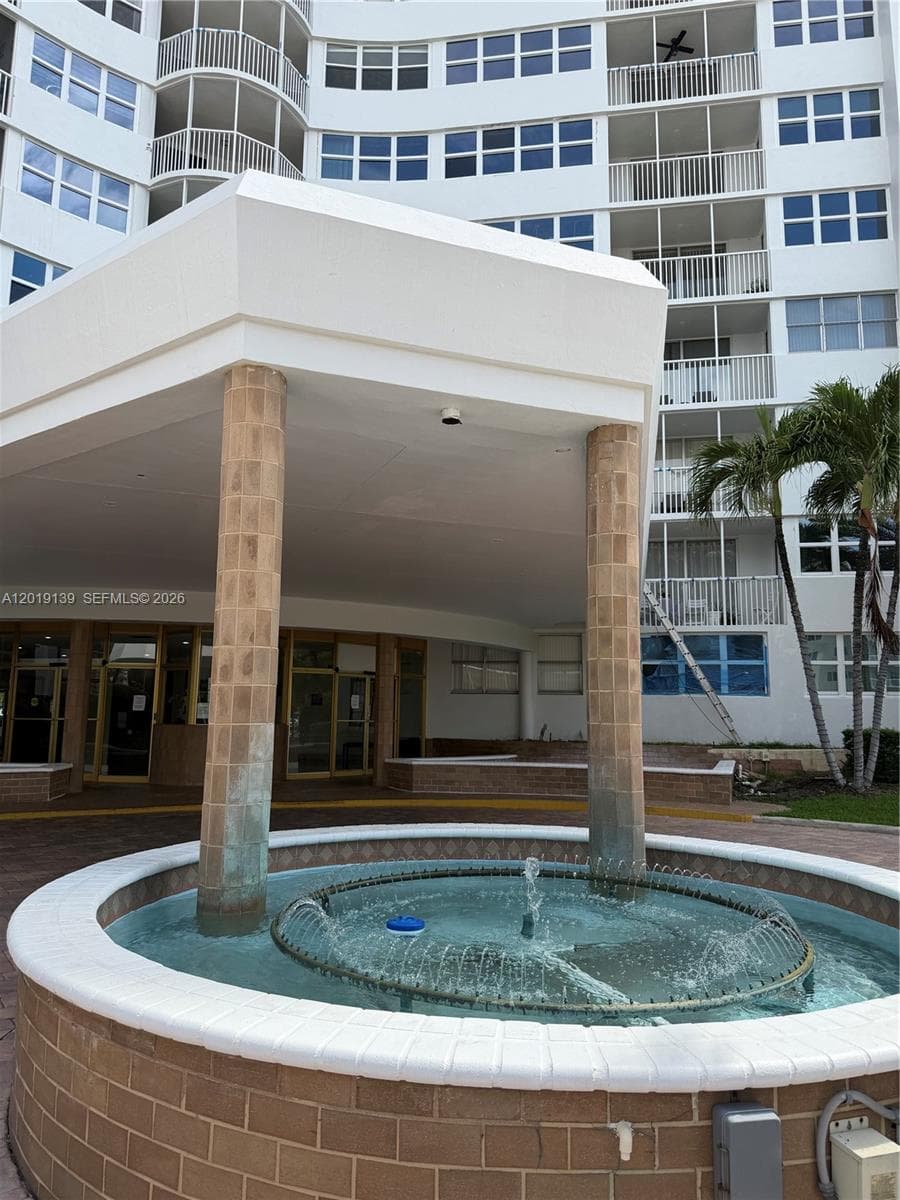 LAKE POINT TOWER CONDOMIN · #313 in Hallandale Beach - Photo 3