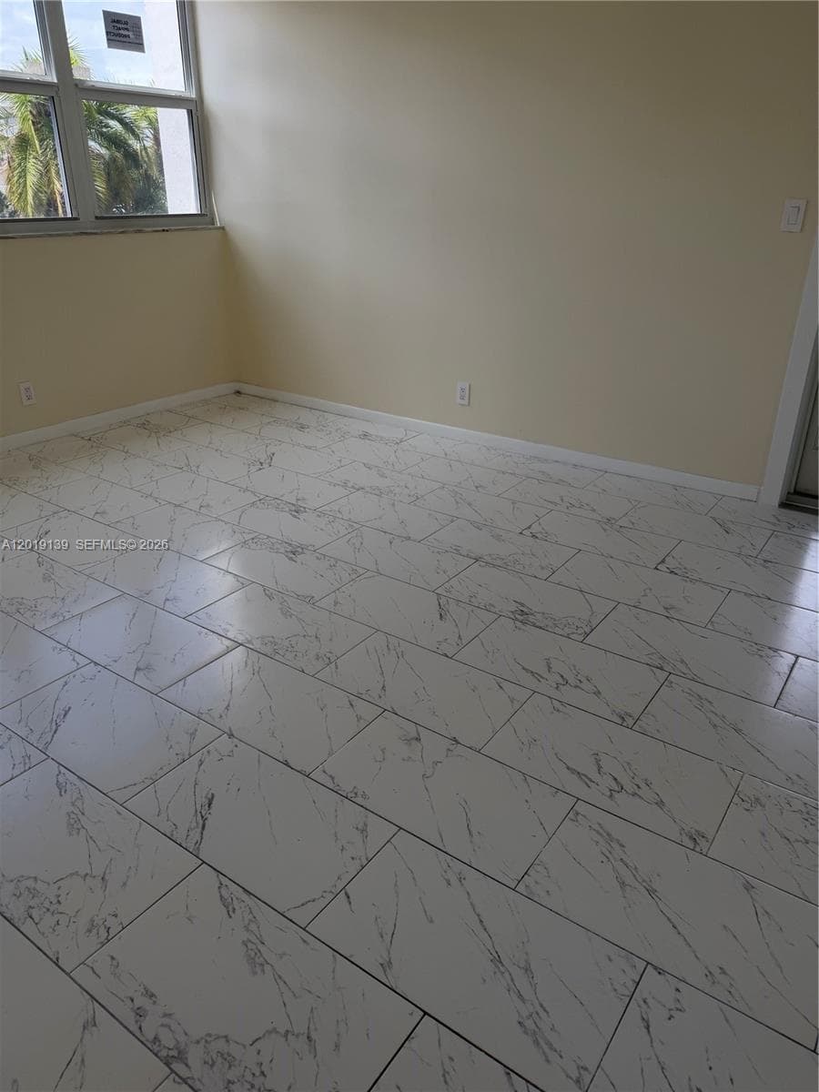 LAKE POINT TOWER CONDOMIN · #313 in Hallandale Beach - Photo 33
