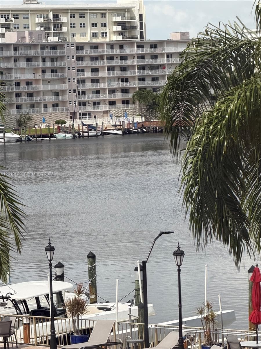 LAKE POINT TOWER CONDOMIN · #313 in Hallandale Beach - Photo 19