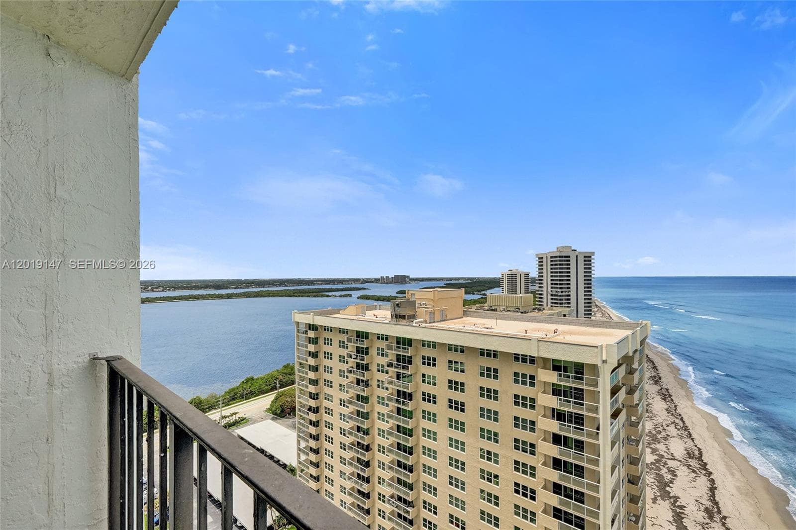 CONNEMARA CONDO · #2201 in Singer Island - Photo 23