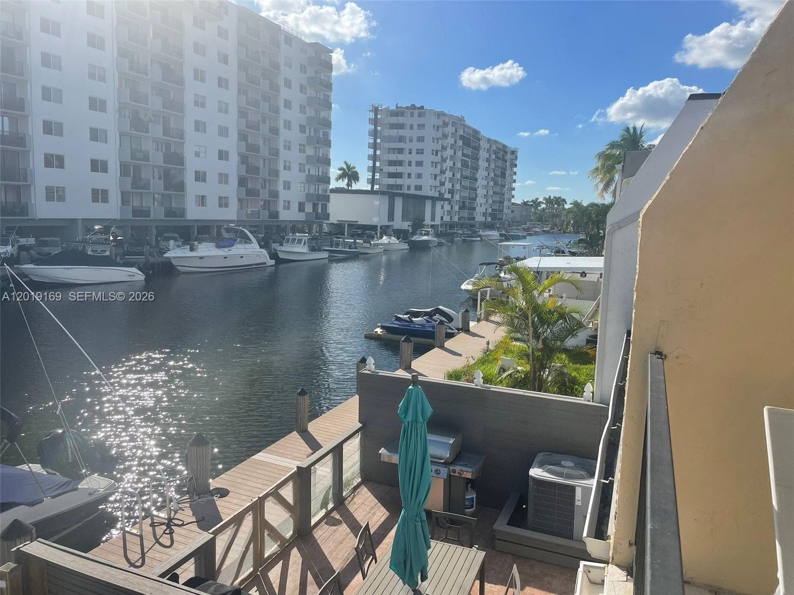 BEACH CLUB VILLAS CONDO · #39 in North Miami Beach - Photo 11