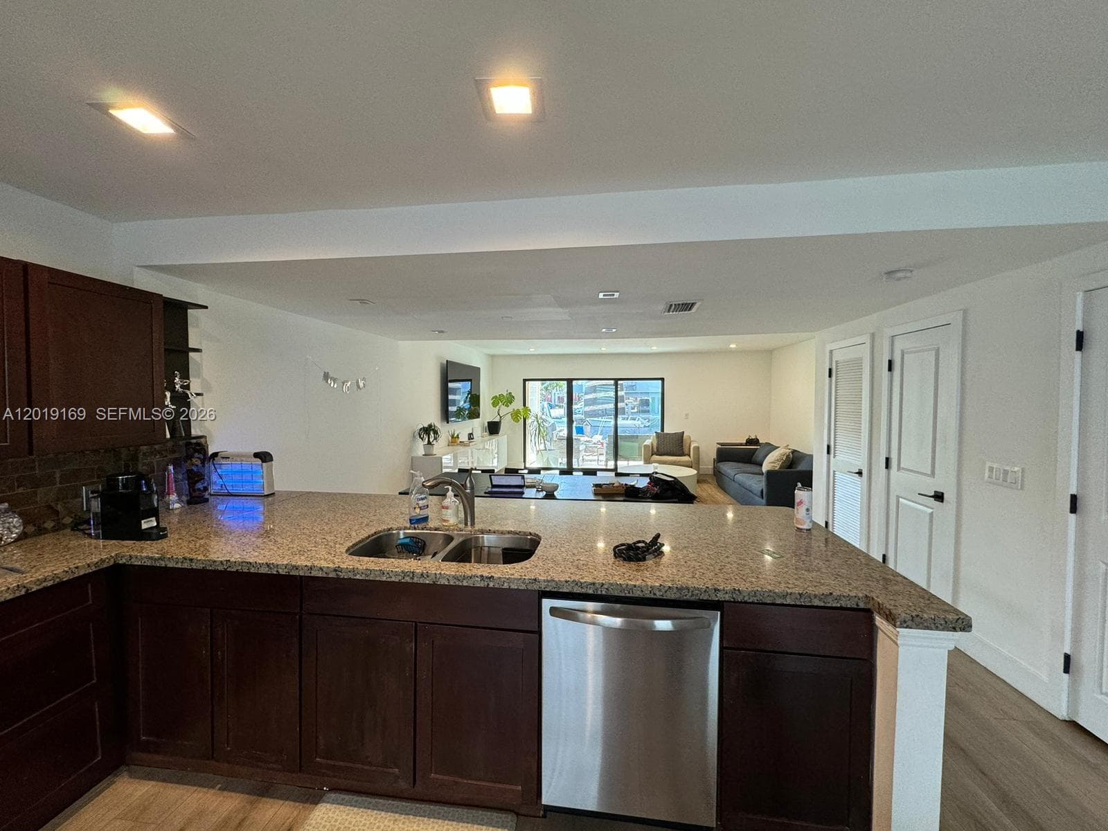 BEACH CLUB VILLAS CONDO · #39 in North Miami Beach - Photo 4