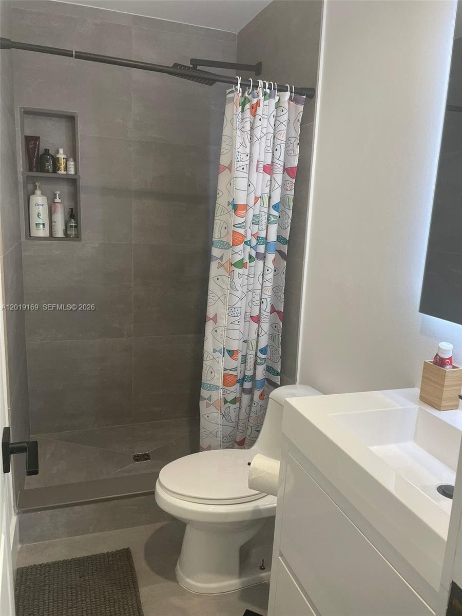 BEACH CLUB VILLAS CONDO · #39 in North Miami Beach - Photo 8