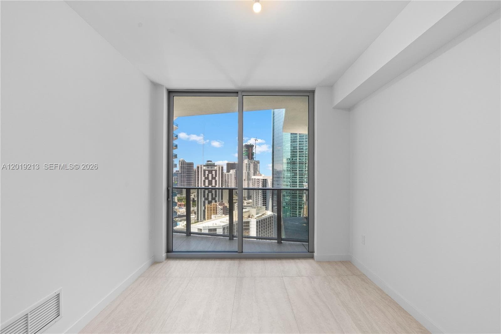 Viceroy Brickell Residences · #3702 in Miami - Photo 27