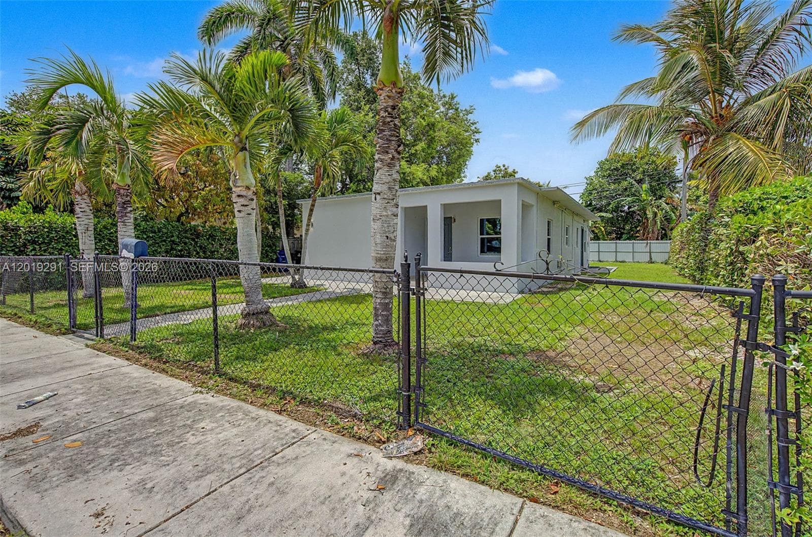 5917 SW 62nd Ter #0 photo 3