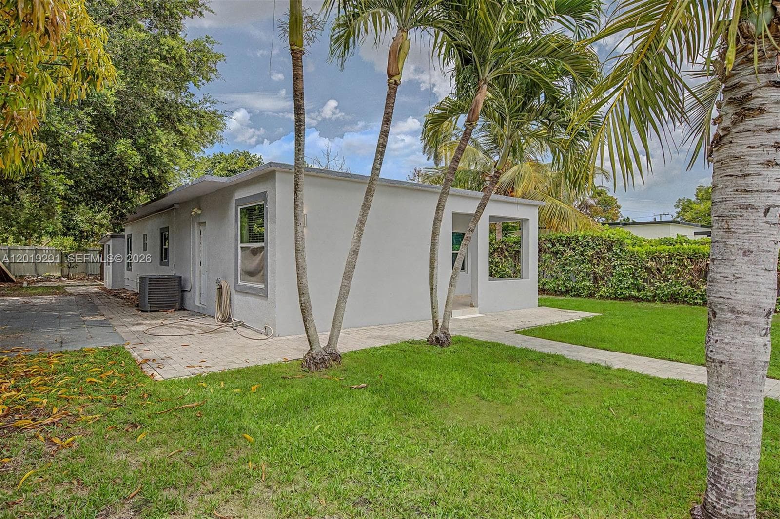 5917 SW 62nd Ter #0 photo 4
