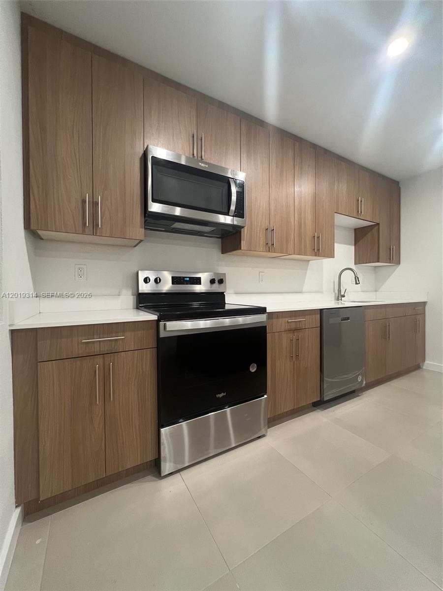 199 N Redland Rd #B5 photo 8