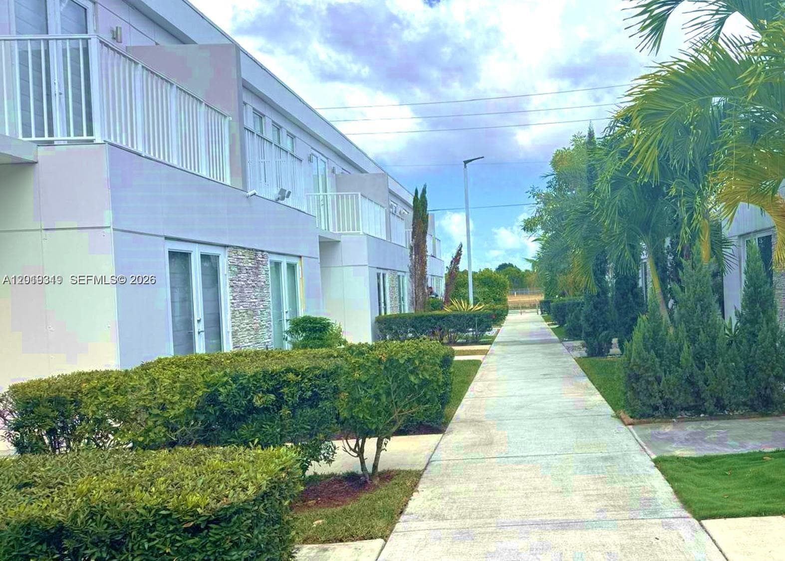 13724 SW 259th St photo 17