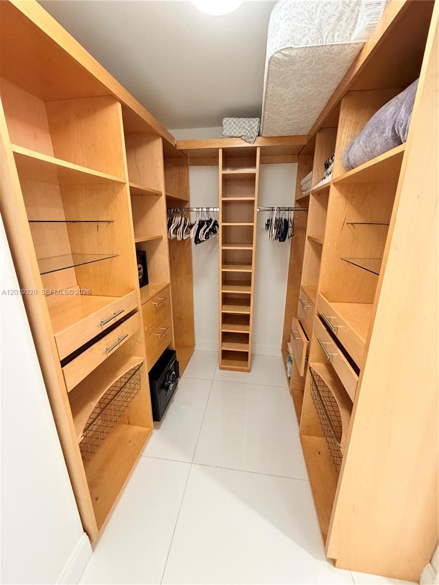 BEACH CLUB THREE CONDO · #3002 in Hallandale Beach - Photo 12