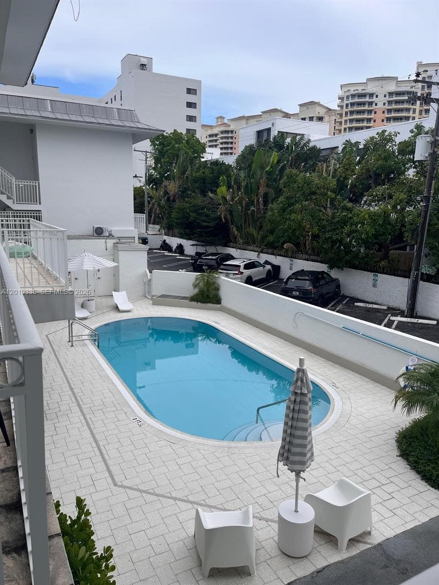 KEY ISLANDER CONDO · #208 in Key Biscayne - Photo 22
