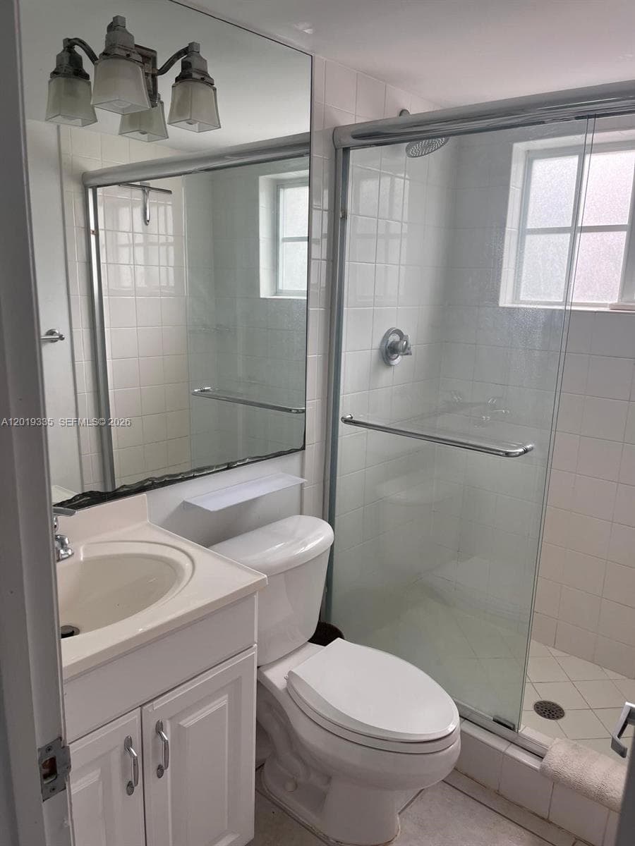 KEY ISLANDER CONDO · #208 in Key Biscayne - Photo 19