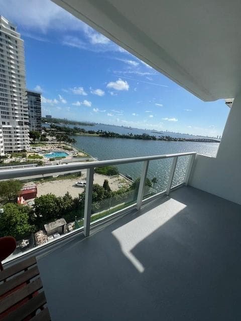 BAY PARK TOWERS CONDO · #1112 in Miami - Photo 12