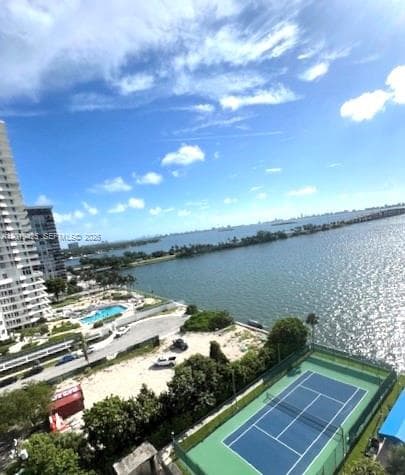 BAY PARK TOWERS CONDO · #1112 in Miami - Photo 8