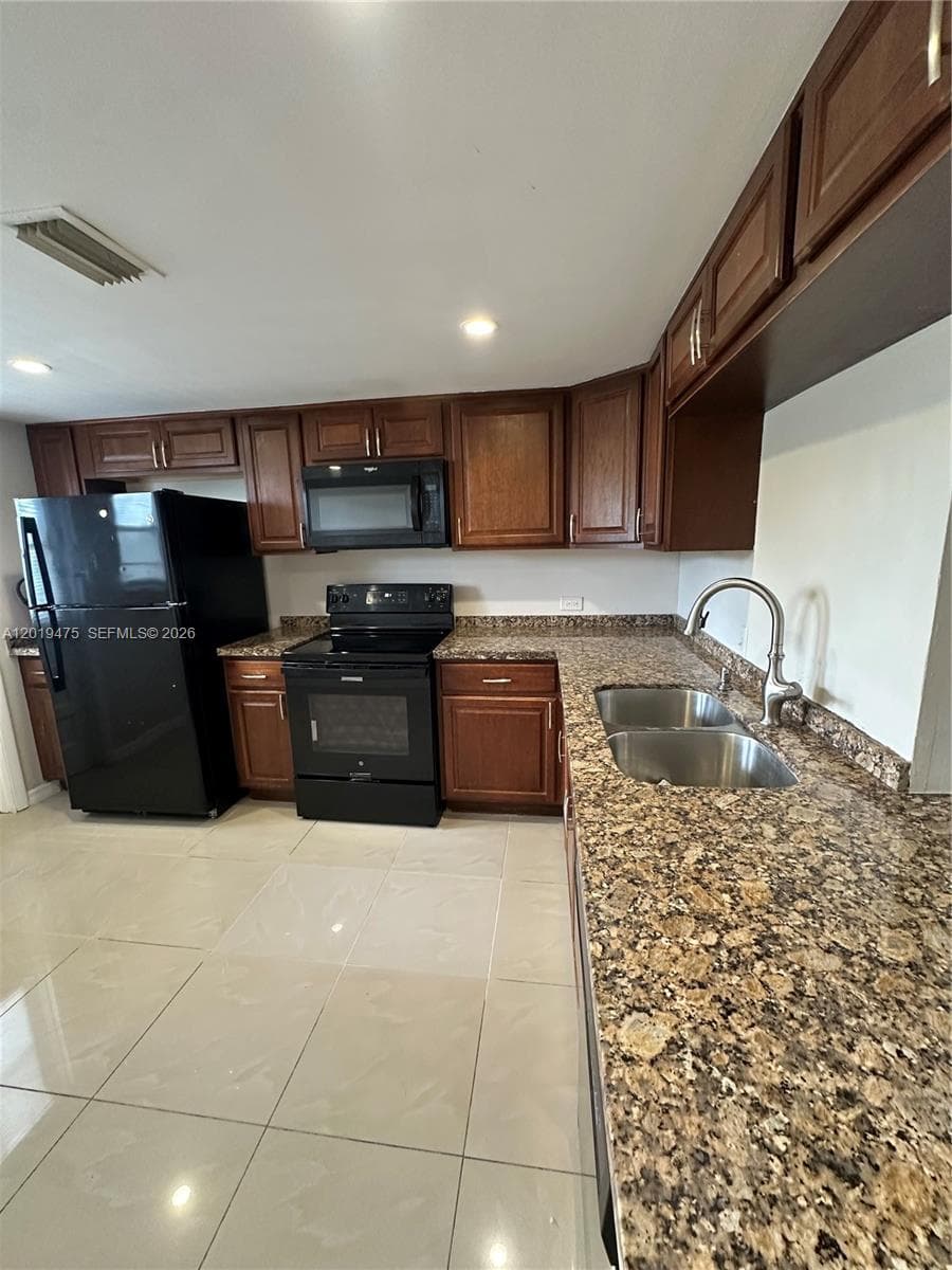 ROYAL OAKS CONDO · #345 in Miami - Photo 2