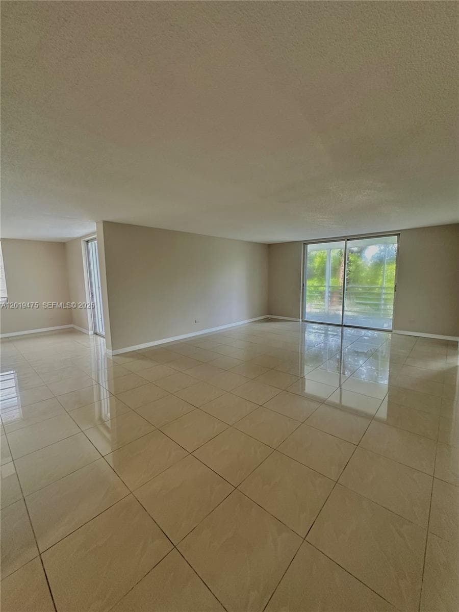ROYAL OAKS CONDO · #345 in Miami - Photo 13