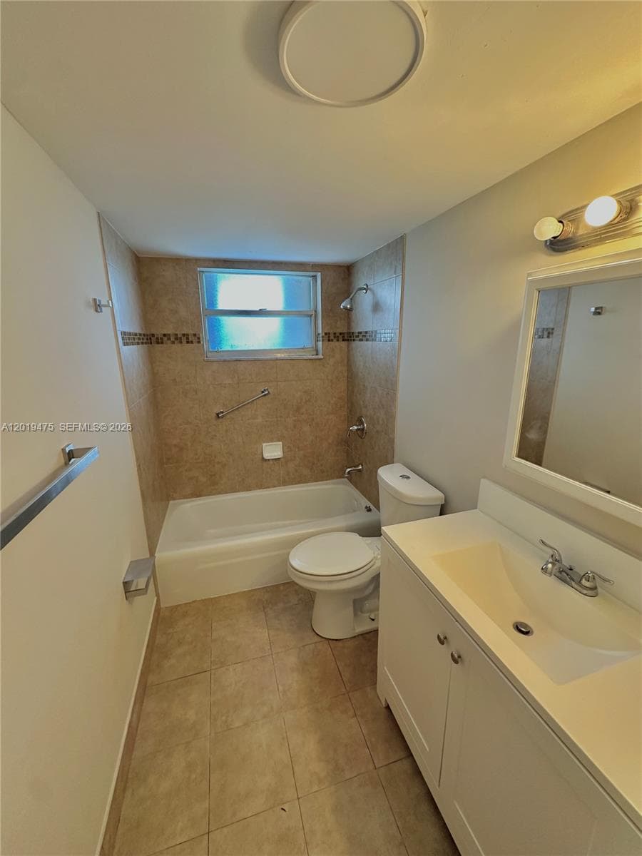 ROYAL OAKS CONDO · #345 in Miami - Photo 16
