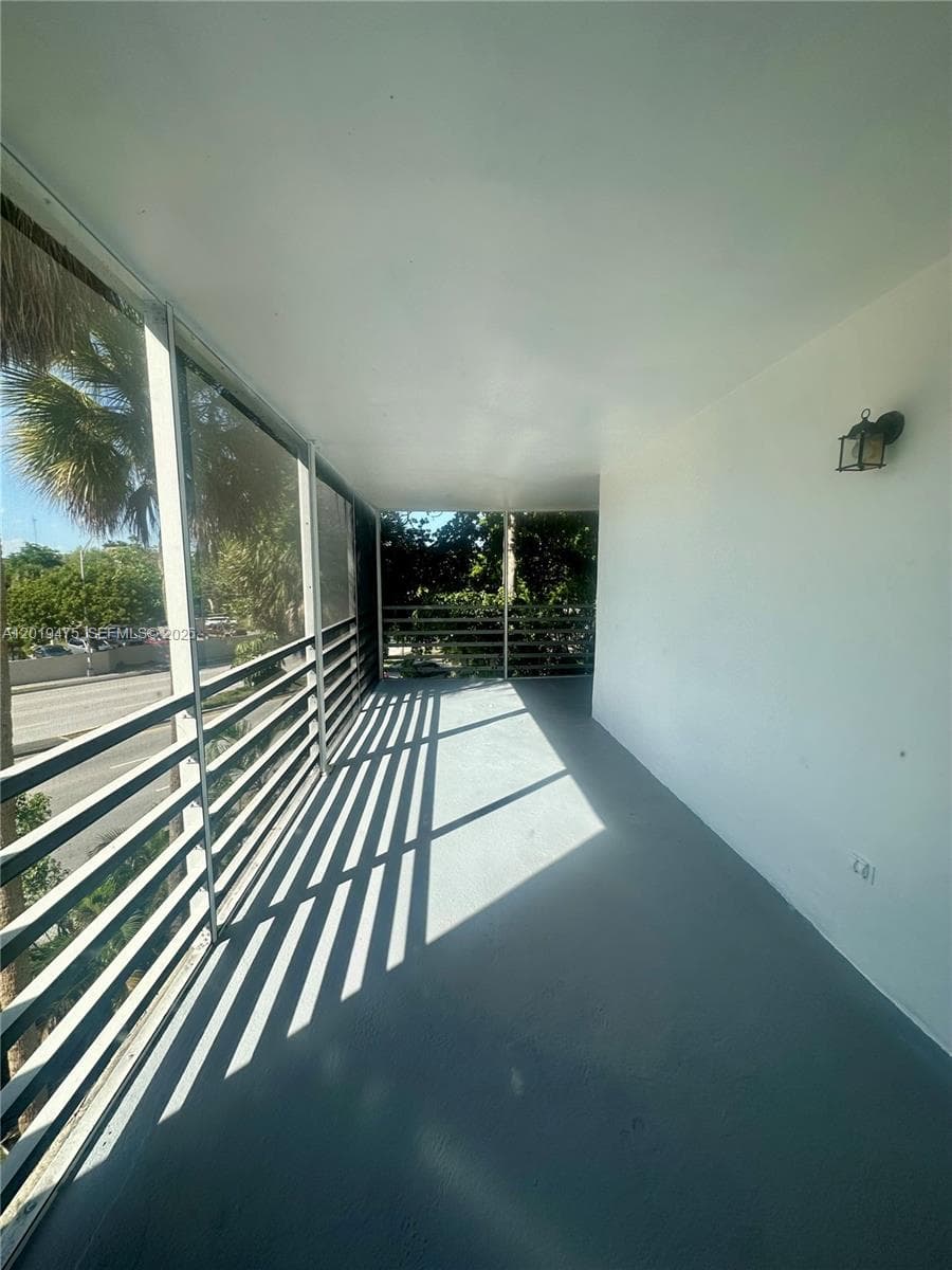 ROYAL OAKS CONDO · #345 in Miami - Photo 26