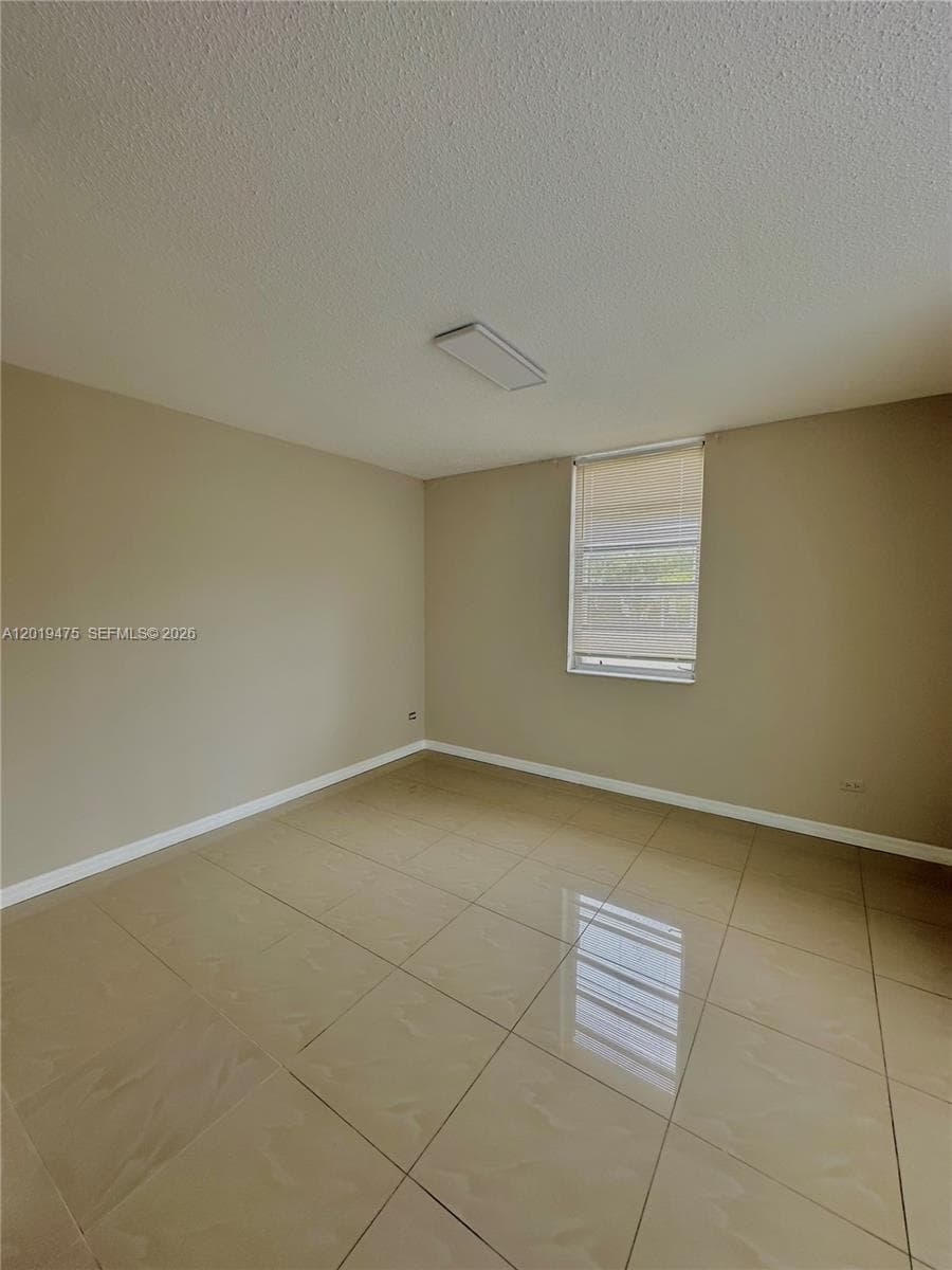 ROYAL OAKS CONDO · #345 in Miami - Photo 8