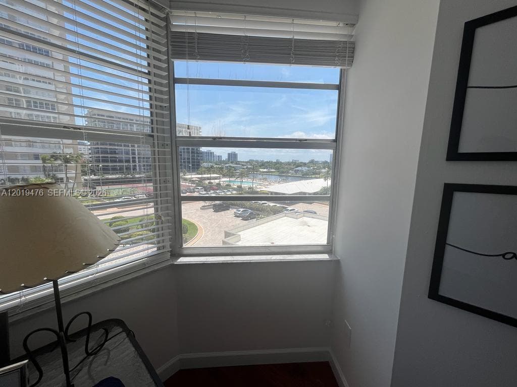 Hemispheres Condo · #4G in Hallandale Beach - Photo 5