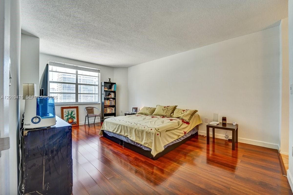 Hemispheres Condo · #4G in Hallandale Beach - Photo 20