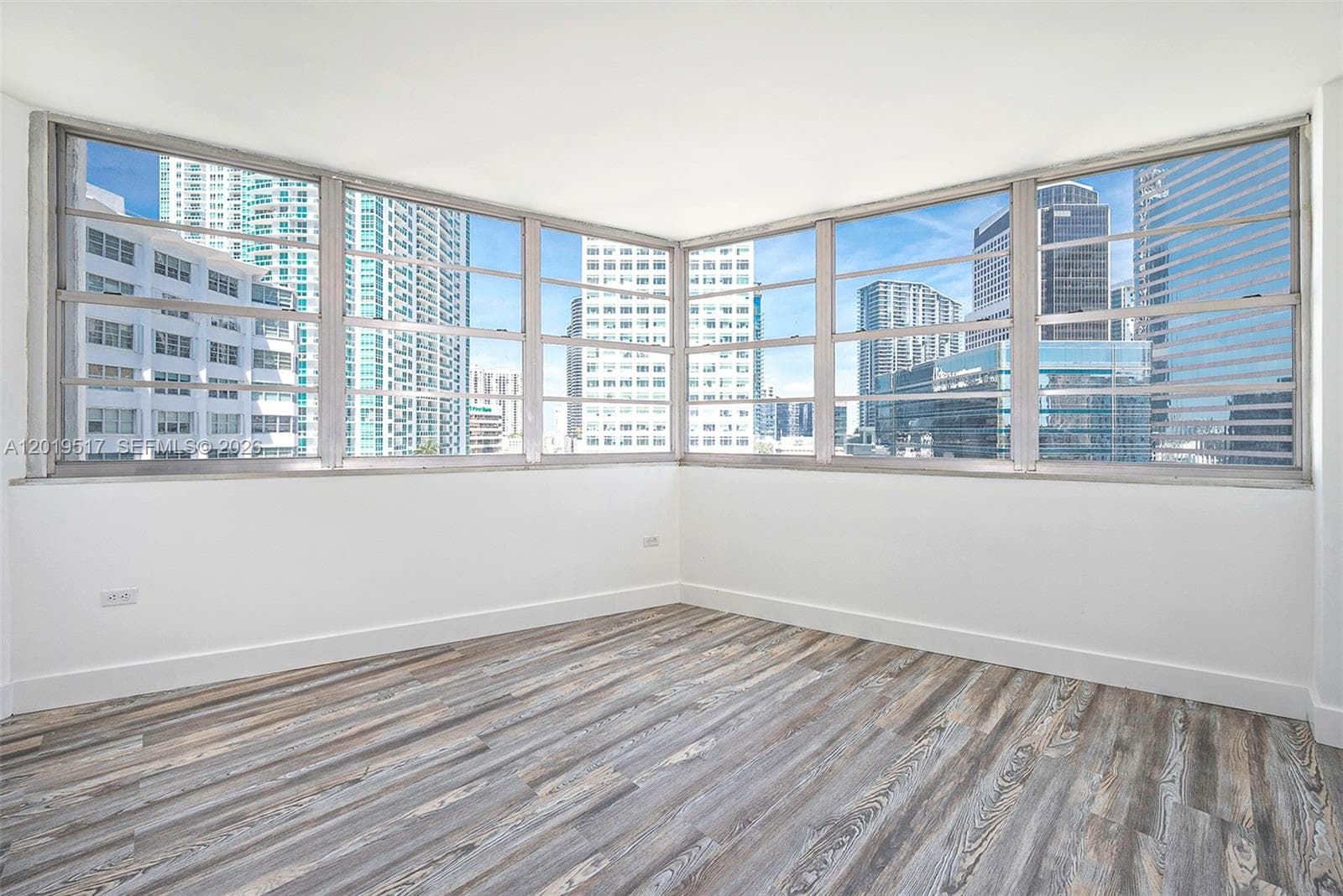 FOUR AMBASSADORS CONDO PH · #1662 in Miami - Photo 4