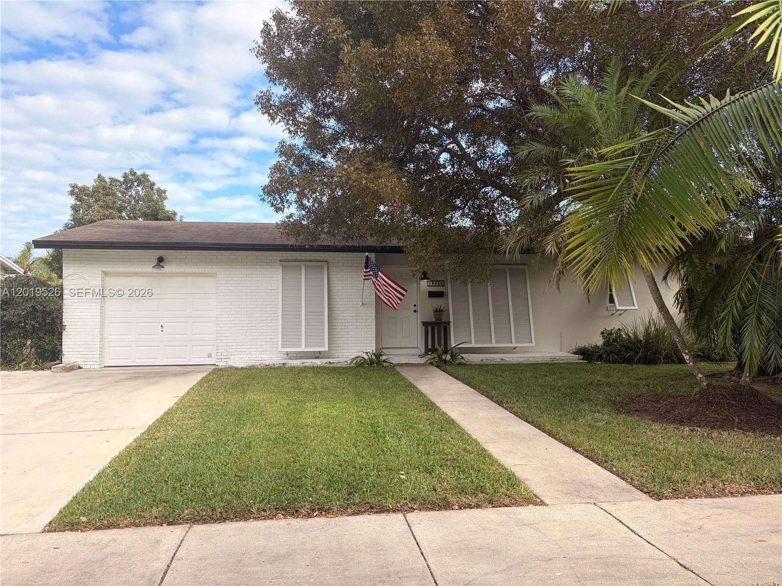 18225 SW 94th Ave photo 1