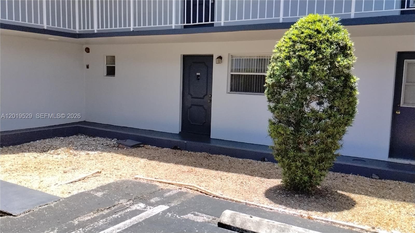 ROYAL OAKS CONDO · #117 in Miami - Photo 2