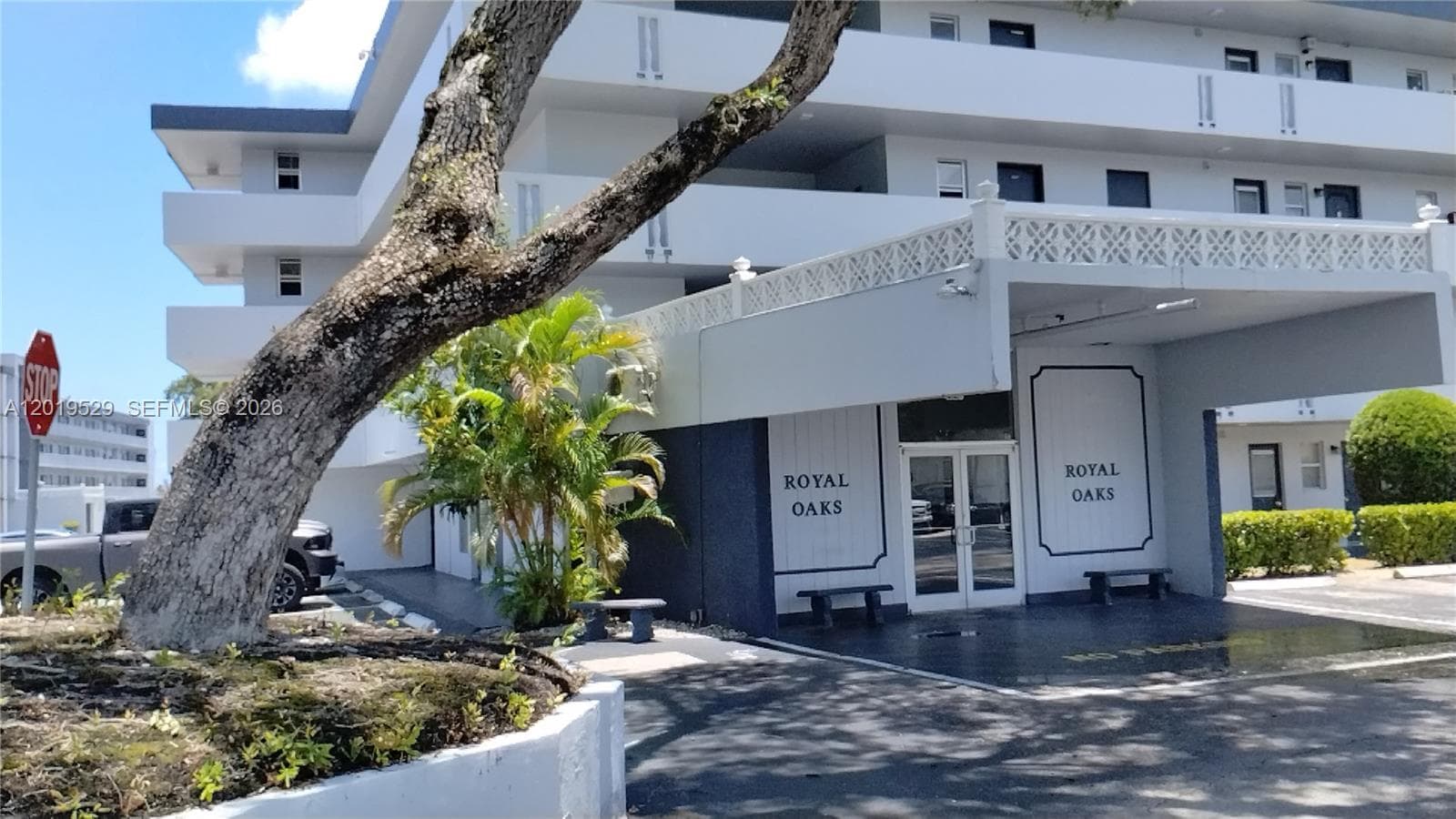 ROYAL OAKS CONDO · #117 in Miami - Photo 26