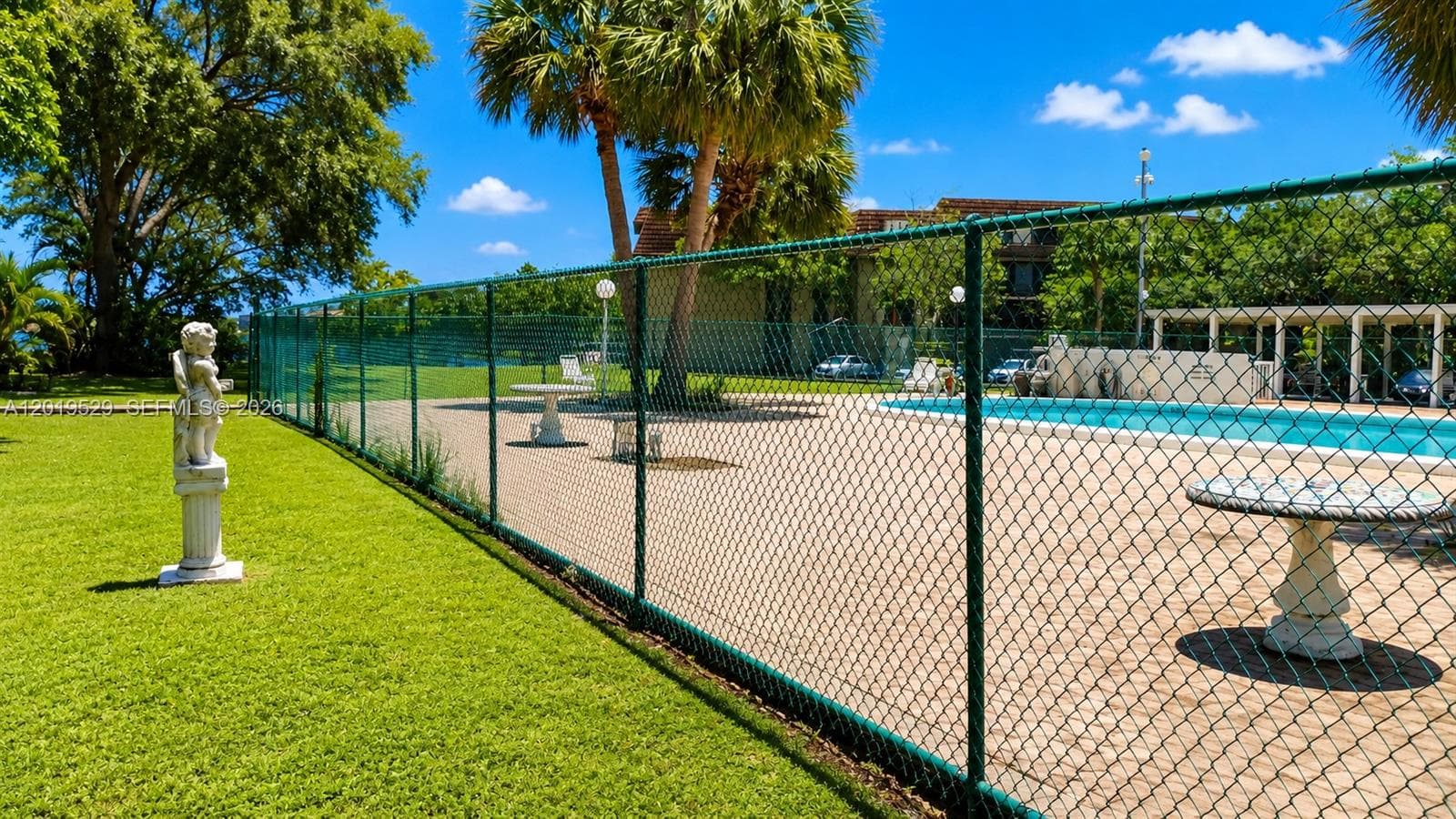 ROYAL OAKS CONDO · #117 in Miami - Photo 19