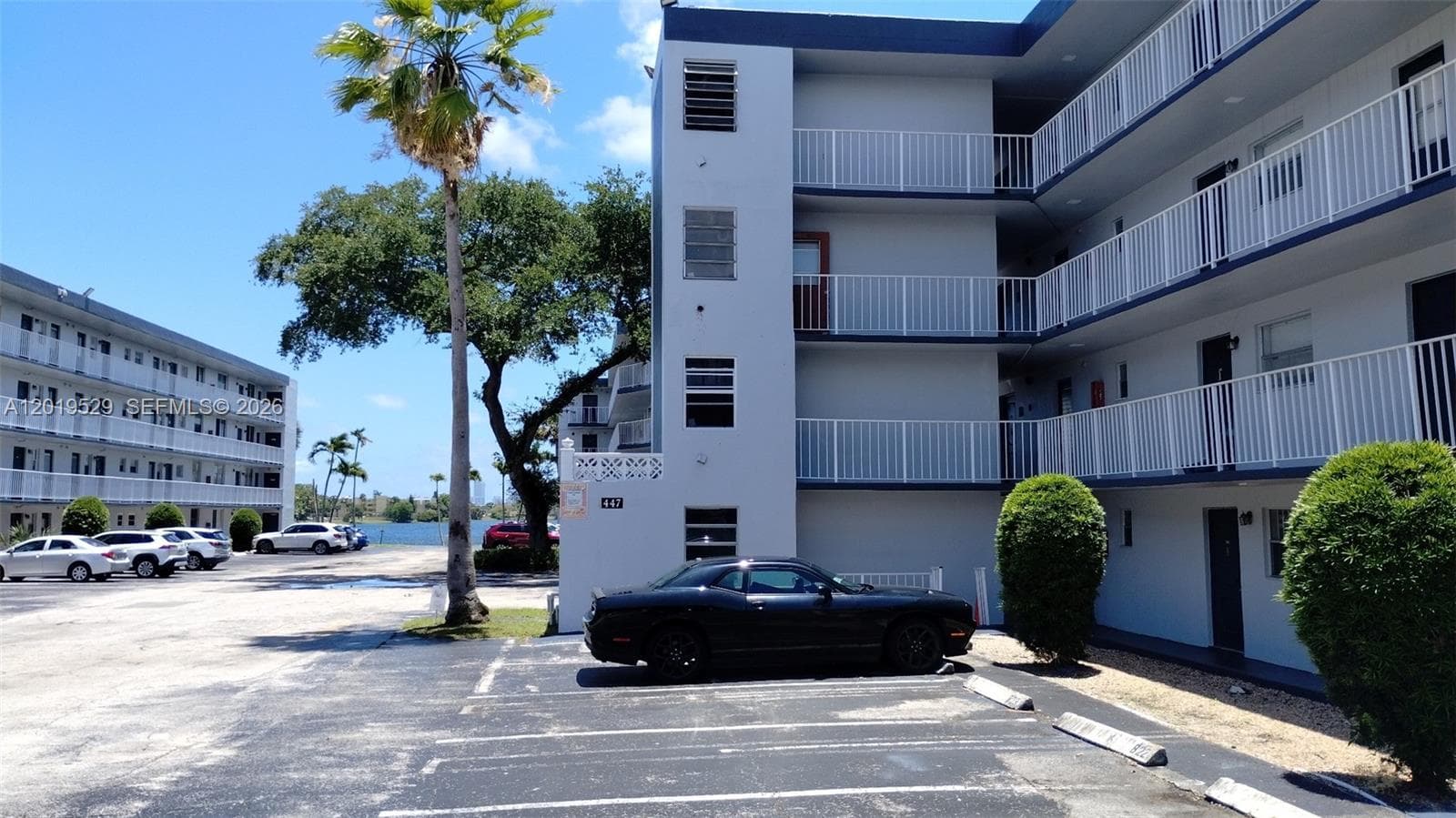 ROYAL OAKS CONDO · #117 in Miami - Photo 8