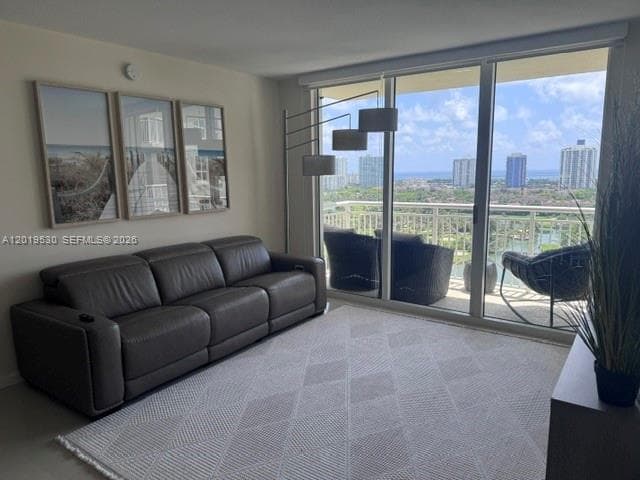 TURNBERRY ON THE GREEN CO · #2115 in Aventura - Photo 2